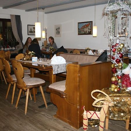 Hotel Restaurant Landhaus Koehle Нойкирх Экстерьер фото